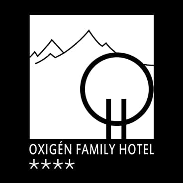 Oxygén Family Hotel logo